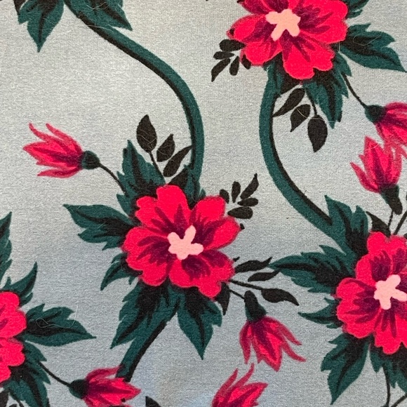 New LuLaRoe Floral 3-pack Bundle - Picture 7 of 7